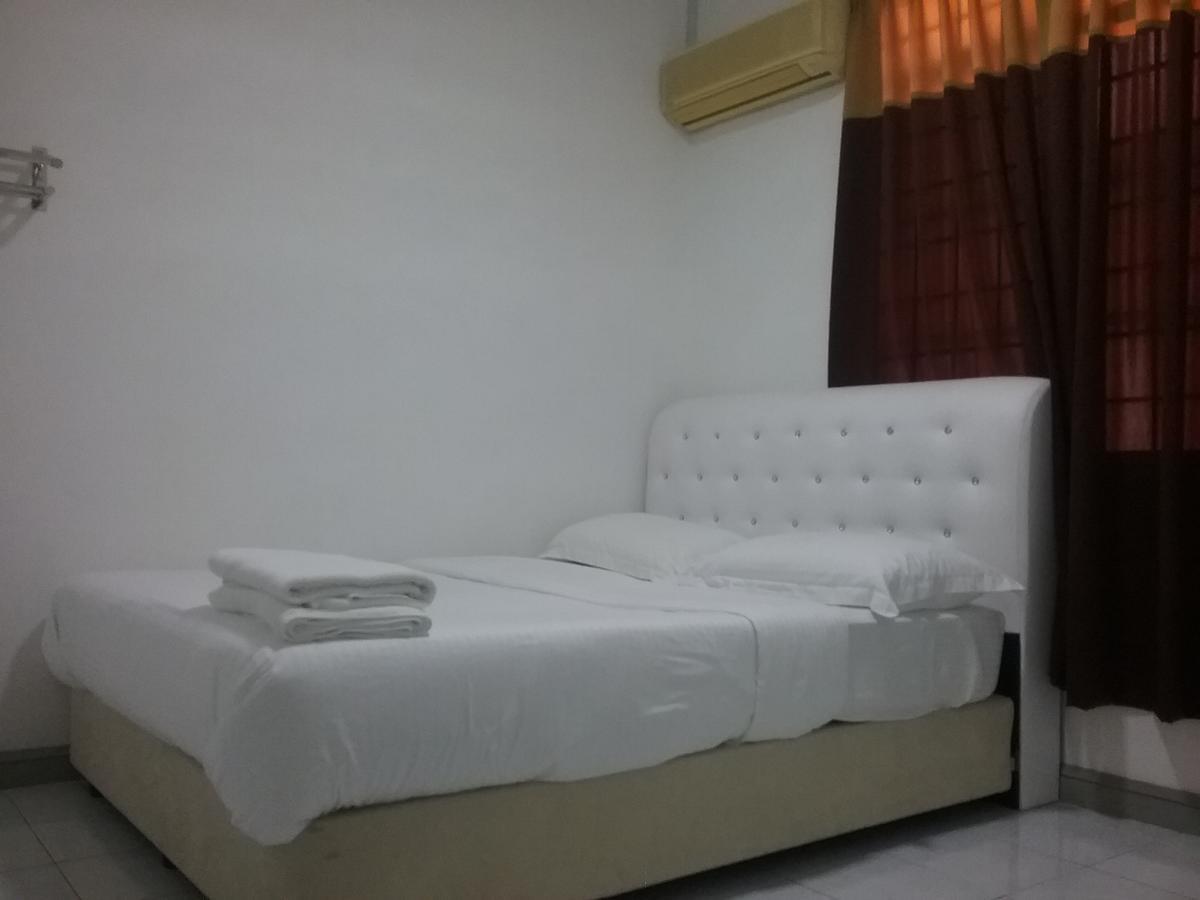 Anjung Homestay Sepang Eksteriør bilde