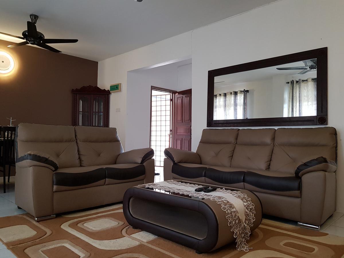 Anjung Homestay Sepang Eksteriør bilde
